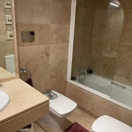 Hacienda Nagueles 1, 2 Bed 2 Bath, Large Terrace 400m From Appartement *